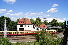 A Berlin-Pankow-Heinersdorf állomás metszetének szemléltető képe