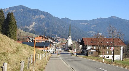 Balderschwang von Westen mit Bleicherhorn und Riedbergerhorn