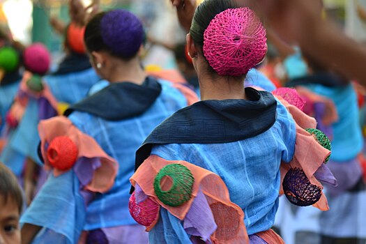 Street dancers in April in Vigan. Binatbatan Festival 2012.JPG