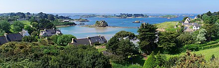 Vue vers le nord-ouest depuis la chapelle Saint-Michel.