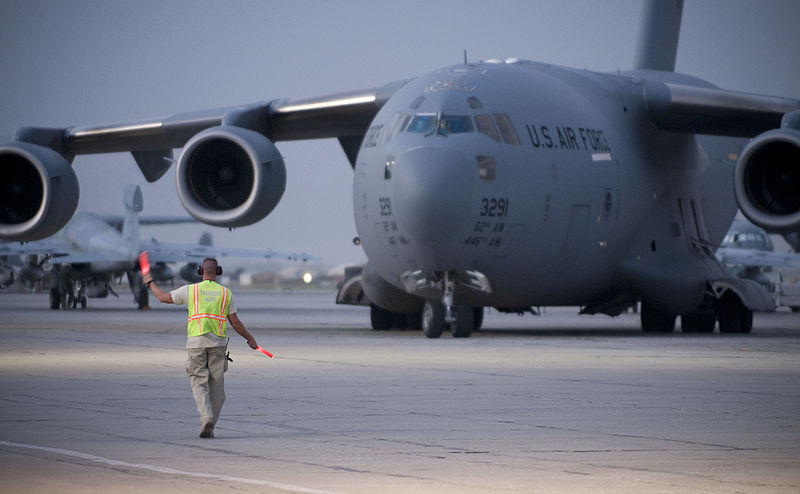 File:C-17 Globemaster III is marshaled into position.jpg