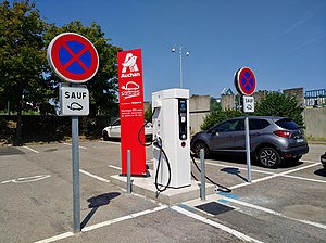 M6i Réservé à la recharge de véhicules électriques