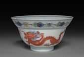 Chinese bowl; 1723-1735 (Qing Dynasty); porcelain with doucai decoration; diameter: 11.8 cm, overall: 6.4 cm; from the Jiangxi province (China); Cleveland Museum of Art