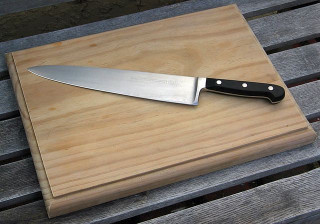 Wooden Chopping Board with Cutter