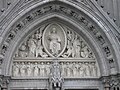 Christ sur le trône : tympan du portail ouest