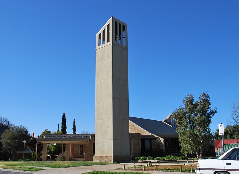 File:CobramRomanCatholicChurch.JPG