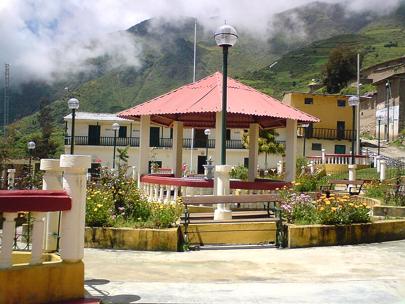 File:Colcabamba-Huaraz.JPG