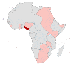 Södra Nigeria (röd) Brittiska besittningar i Afrika (rosa) 1913