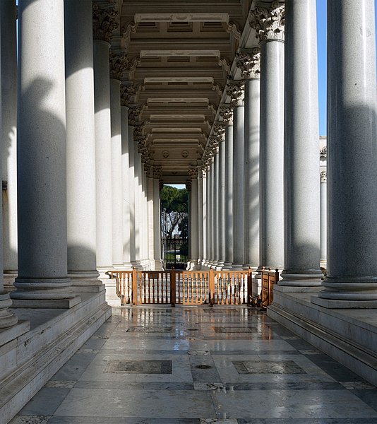 File:Colonnade of the Cloister in Saint Paul (Rome).jpg