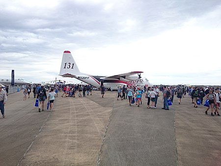 Crowds on the second public day at the 2015 Australian International Airshow 9.jpg