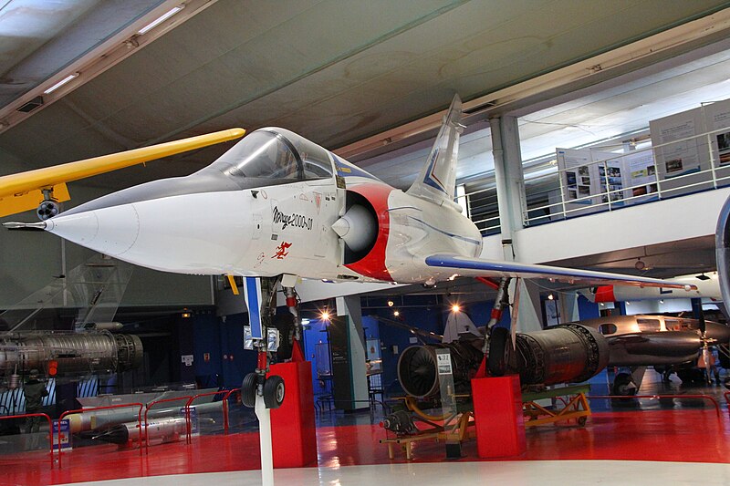 File:Dassault Mirage 2000-01 (11729191416).jpg