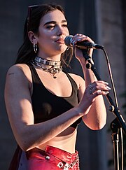 Dua Lipa: Dzieciństwo, Kariera muzyczna, Nagrody i wyróżnienia