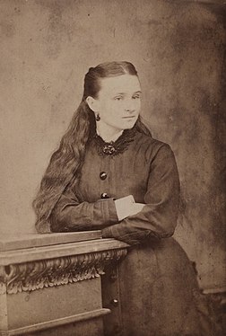 Edith Cowan de jove, c. 1876