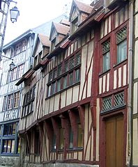 14th-century early corbelled house, Rouen (Normandy, France)