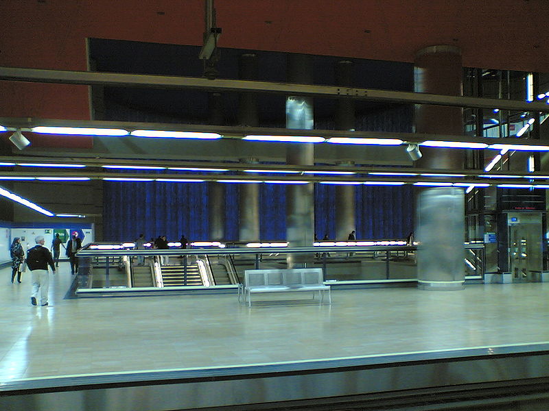 File:Estacion de Chamartin metro.jpg