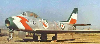Un F-86 Sabre de la Fuerza Aérea de Irán