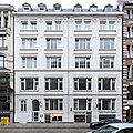 Deutsch: Kontorhaus Ferdinandstraße 36 (Haus Jolasse I) in Hamburg-Altstadt. This is a photograph of an architectural monument. It is on the list of cultural monuments of Hamburg, no. 11842.