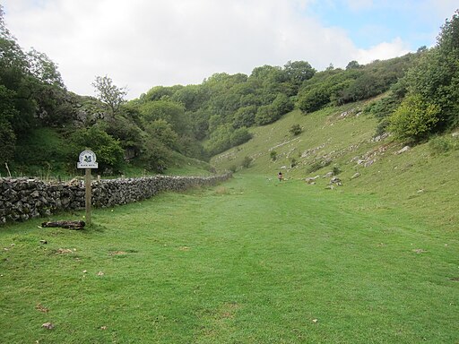 Footpath from Velvet Bottom to NT Black Rock - geograph.org.uk - 3662719