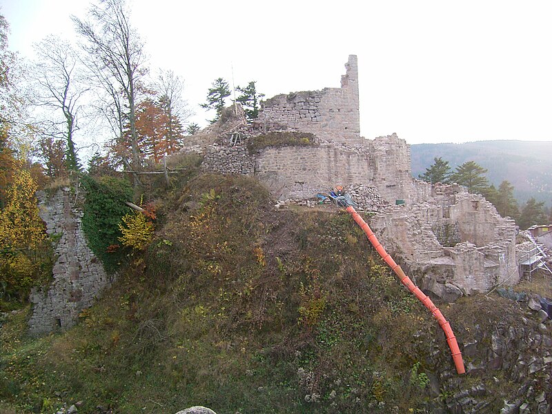 File:France Otrott Kagenfels castle during 2009 restoration 3.jpg