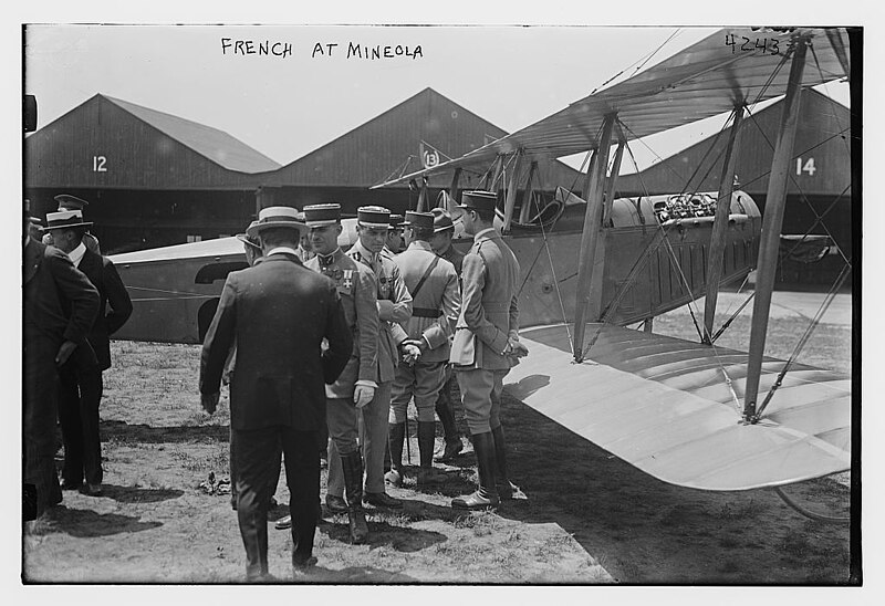 File:French Army aviators at Mineola LOC 18958818983.jpg