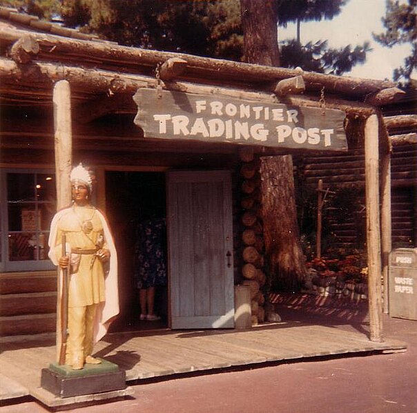 File:Frontier Trading Post - Disneyland-1985-7.jpg