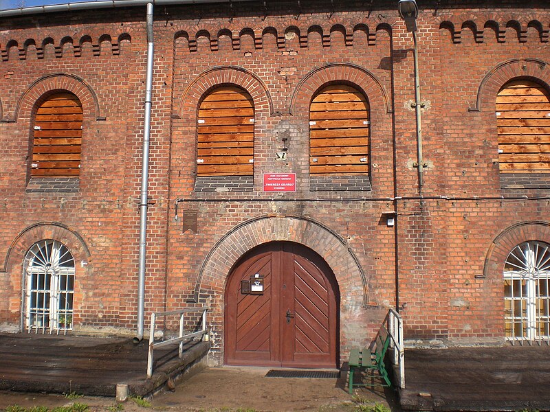 File:Gdańsk - koszary na Górze Gradowej (3).JPG
