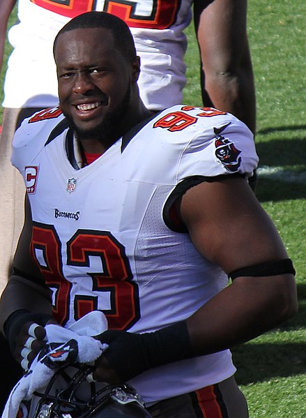 File:Gerald McCoy (cropped).JPG