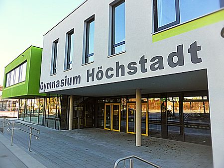 Gymnasium Höchstadt Haupteingang Nordbau