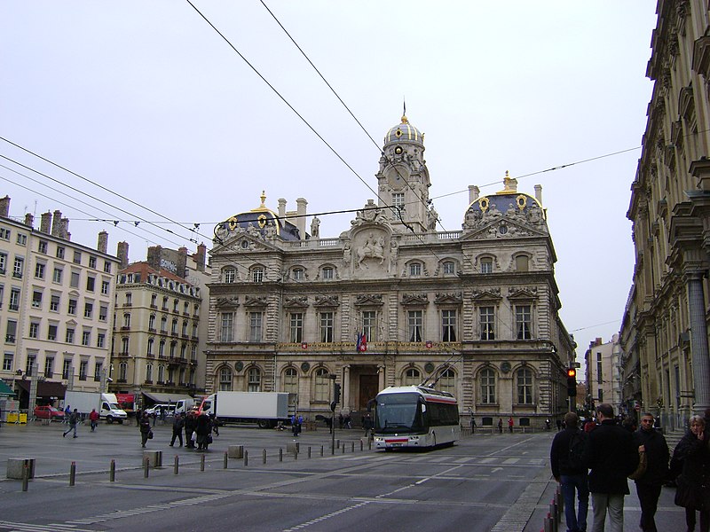 File:Hôtel de Ville de Lyon 2.jpg