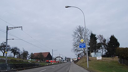 How to get to Hallwil with public transit - About the place