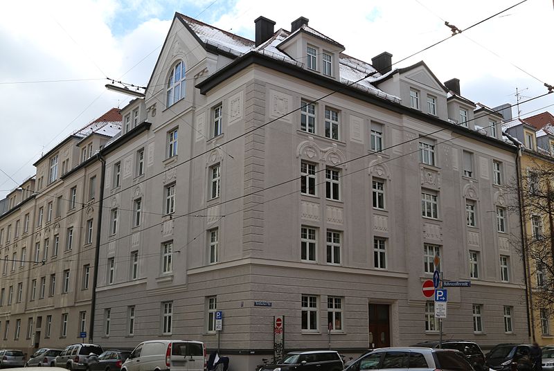 File:Hohenzollernstr. 83 Muenchen-2.jpg