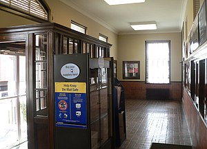 Horton, KS post office interior facing SSE 1.JPG