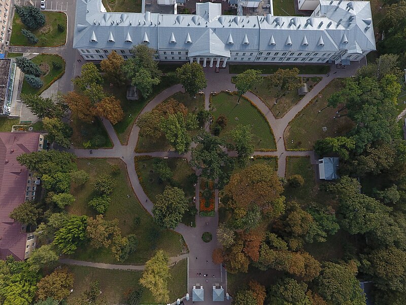 File:Hospital and park (drone view) - Poltava 0166.jpg