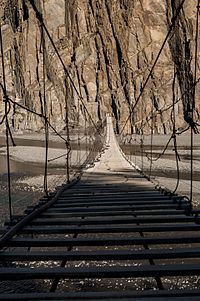 Hussaini bridge.jpg