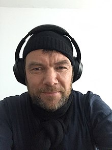 Ilja Bohnet bei Audio-Arbeiten (Quelle: Wikimedia)