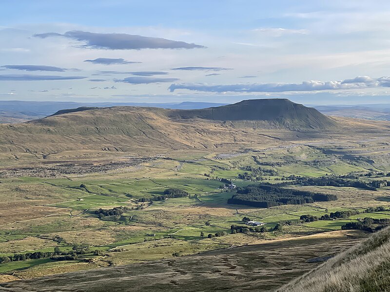 File:Ingleborough, Yorkshire Dales (52373582031).jpg