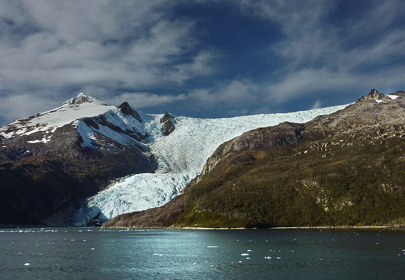 File:Italia Glacier.jpg