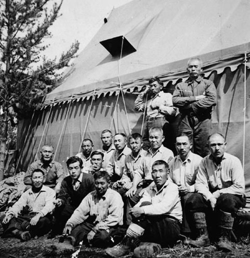 A road crew of interned men building the Yellowhead Highway