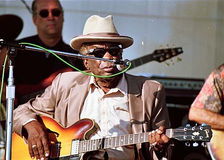Hooker performing at the Long Beach Blues Festival, Long Beach, California, August 31, 1997