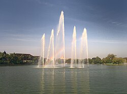 Kandawgyilakecentralfountain.jpg