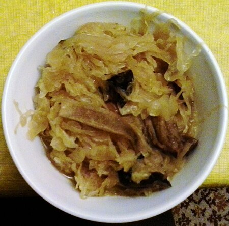 Braised sauerkraut