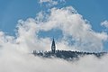 Keutschach Pyramidenkogel Aussichtsturm in Wolken 06032016 2835.jpg