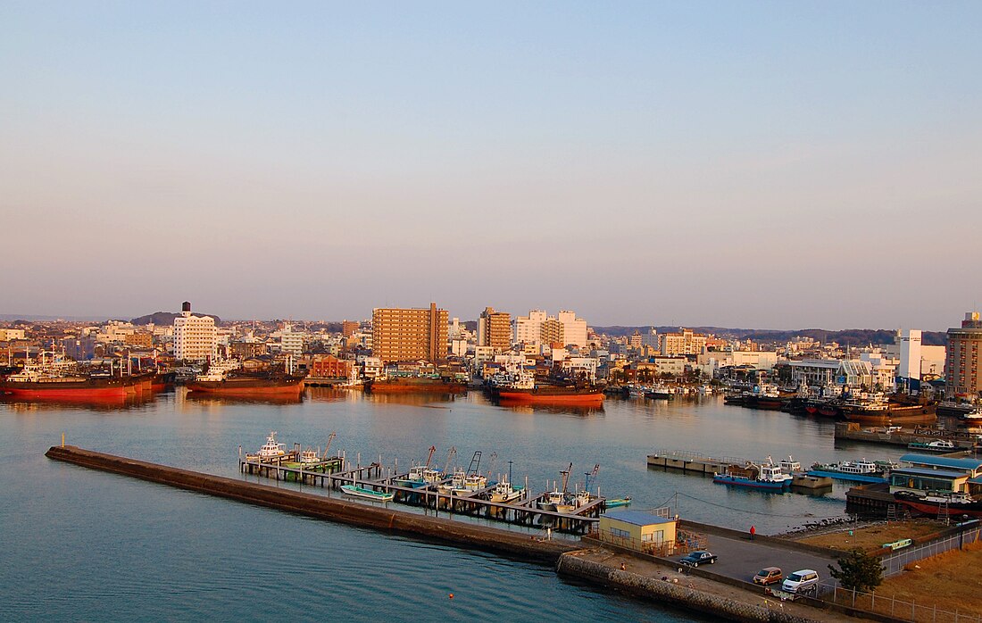 File:Kisarazu Port.JPG