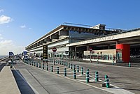 Voorzijde van de nieuwe terminal