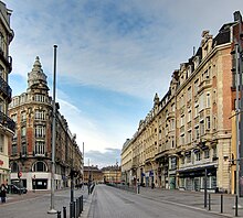 La rue Faidherbe avec ses immeubles néo-lillois au format haussmannien.