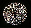 anglija, stolnica v Lincolnu, Škofovo oko, fragmenti antičnega stekla v valujočem gotskem oknu.