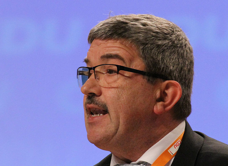 File:Lorenz Caffier CDU Parteitag 2014 by Olaf Kosinsky-5.jpg