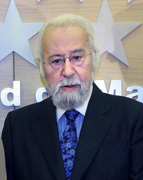 File:Luis Eduardo Cortés 2012 (cropped).jpg