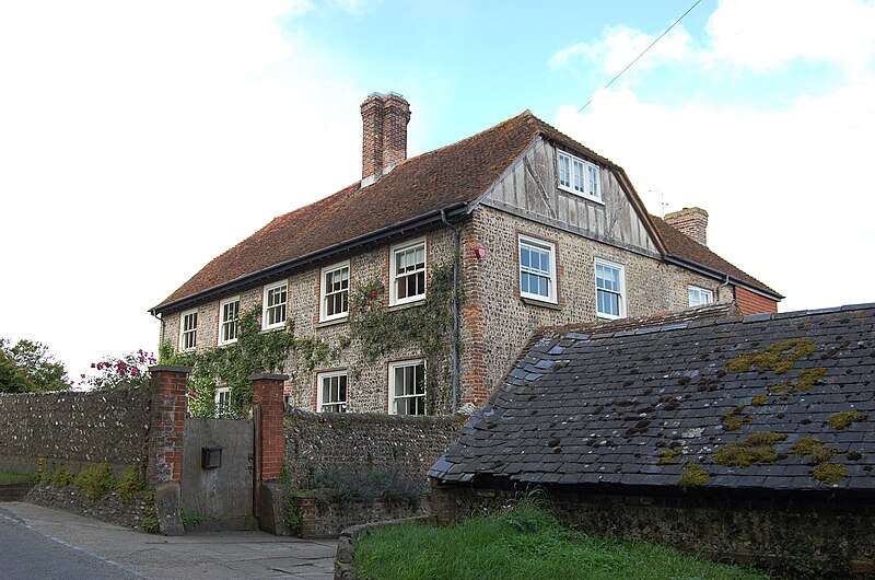 File:Lullington Court, Chapel Hill - geograph.org.uk - 3069606.jpg