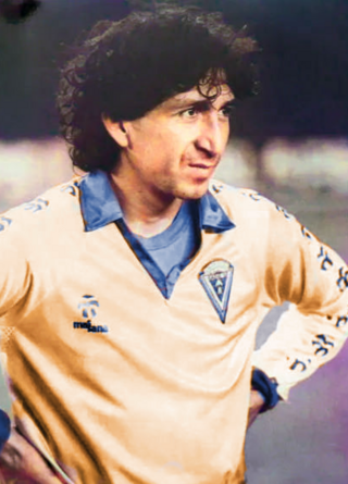<span class="mw-page-title-main">Mágico González</span> Salvadoran footballer (born 1958)